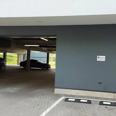 Appartamento Ringi Rannakivi Residents With Private Parking Pärnu